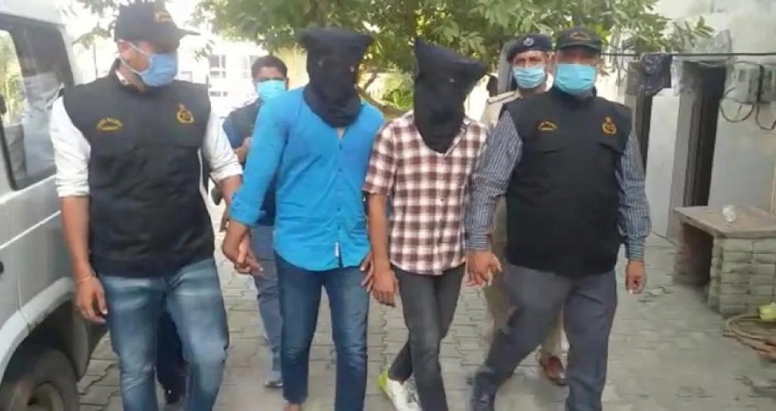निकिता मर्डर केस: पुलिस ढूढ़ रही है तौसीफ का मोबाइल, अभी तक नहीं लगा हाथ निकिता मर्डर केस: पुलिस ढूढ़ रही है तौसीफ का मोबाइल, अभी तक नहीं लगा हाथ